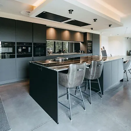 Apparemment Neuf - 150m Du Circuit De Apartment Mettet